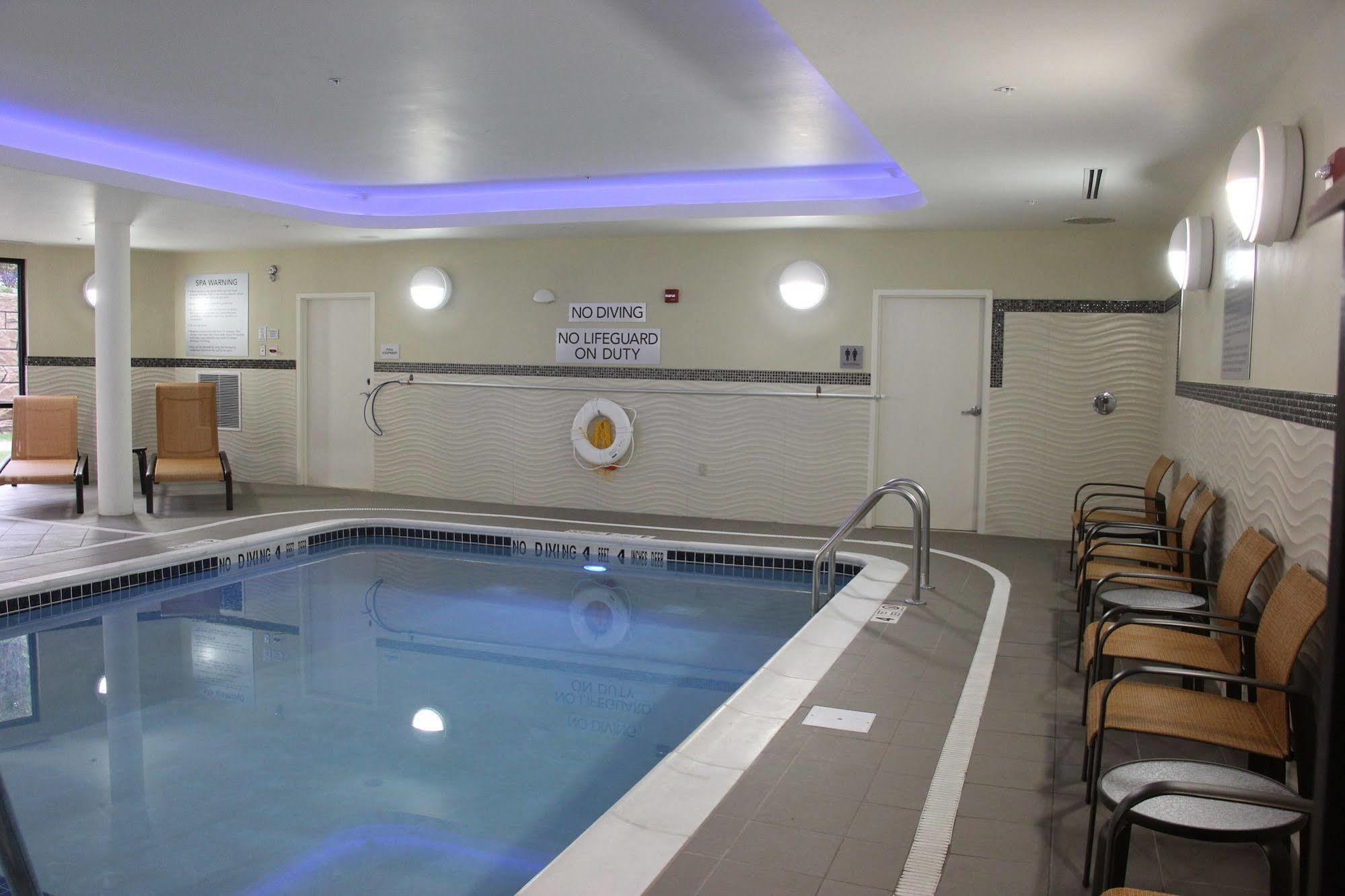 מלון Courtyard By Marriott אונאונטה מראה חיצוני תמונה